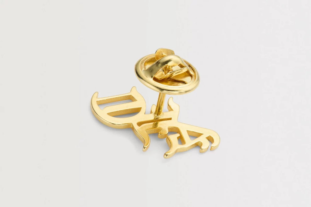 Arsenal 18ct Gold Plated Silver Gothic AFC Monogram Pin Badge