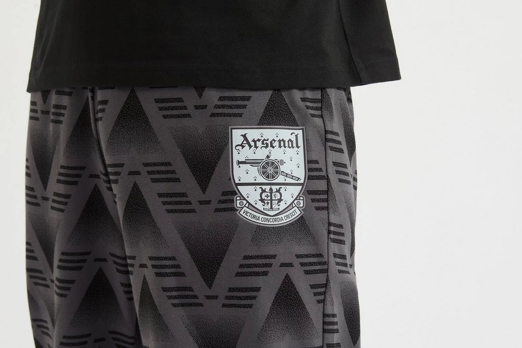 Arsenal Classics Black Bruised Banana Pyjama Set