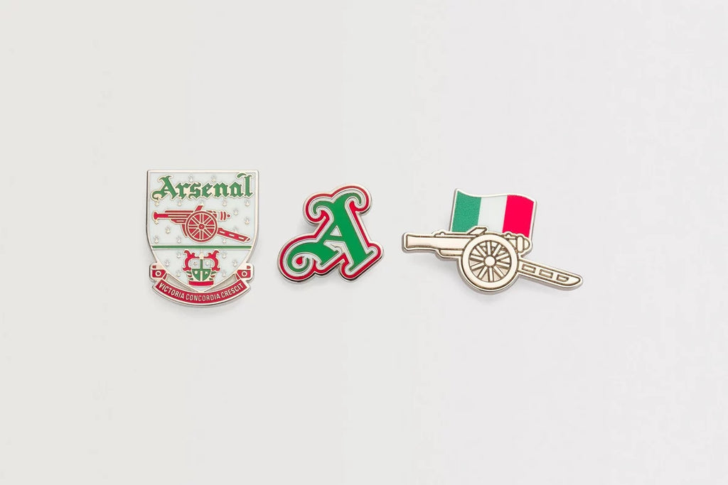 Arsenal Classics Italy Blue Pin Badge Set