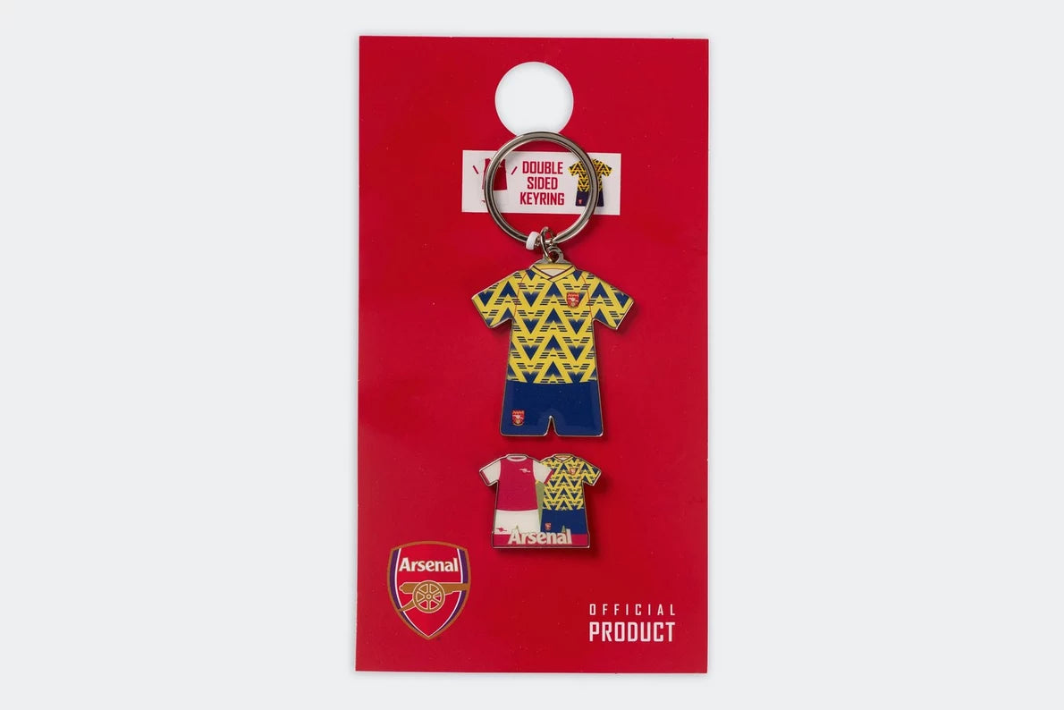 Arsenal Retro Keyring and Badge Set
