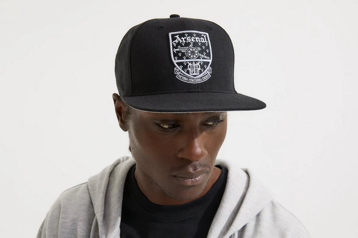 Arsenal 47 Black Snapback Concordia Crest Cap